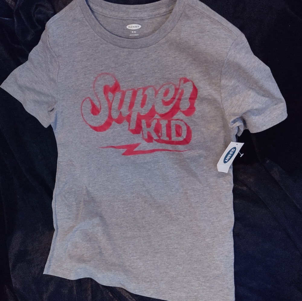New Size 8 Medium Boys Old Navy T-shirt